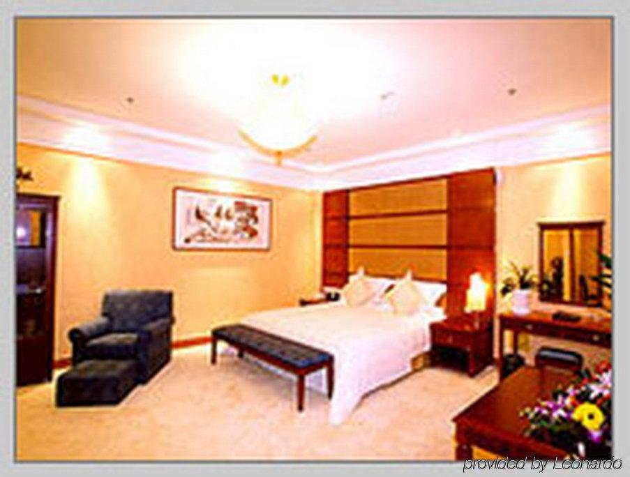 Yantai Phoenix Garden Hotel Стая снимка
